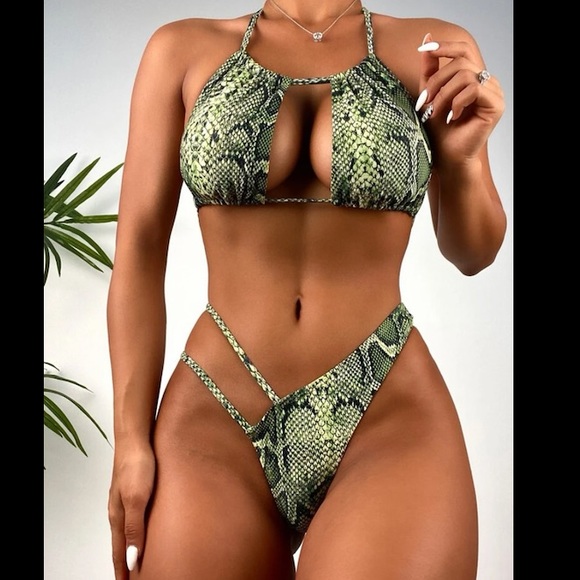 COPY - Snakeskin Print Halter High Cut Bikini Swimsuit👙🌟 - Picture 1 of 6